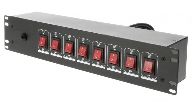 BeamZ PS08S Switch panel s 8mi zásuvkami